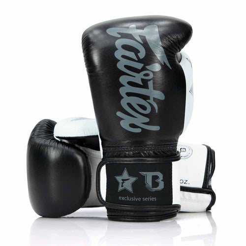 Fairtex x Booster v2 bokshandschoenen — zwart/wit