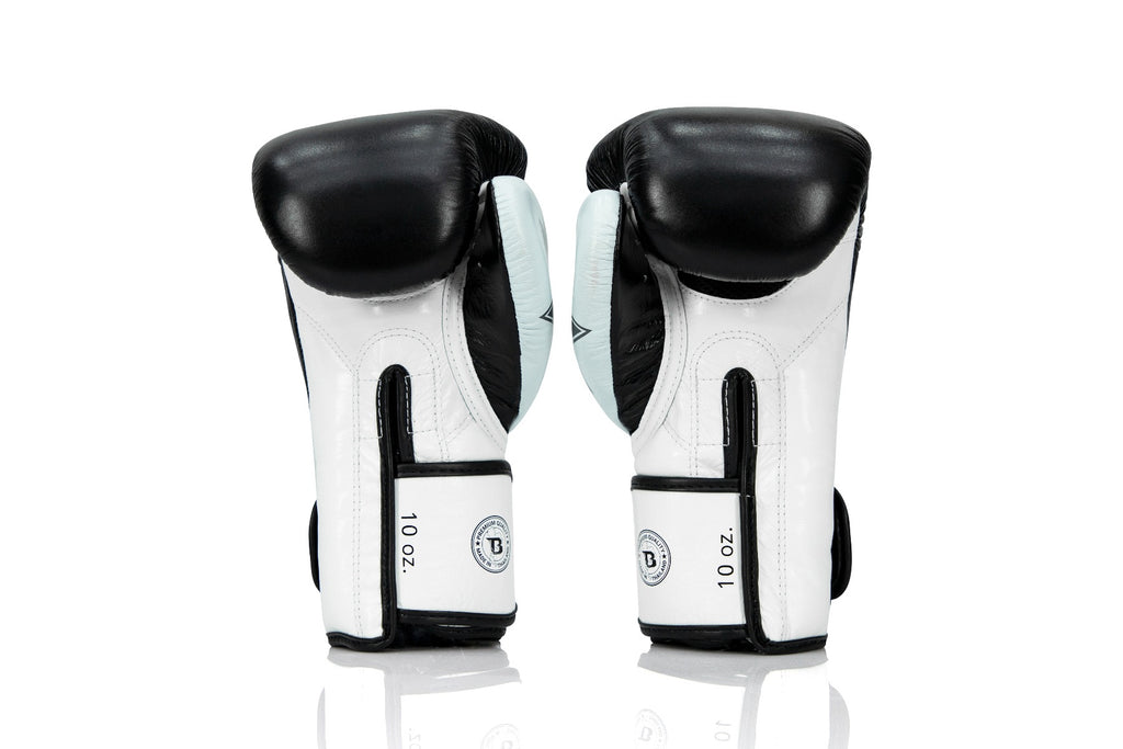 Fairtex x Booster v2 bokshandschoenen — zwart/wit